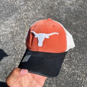 20yo university of Texas hat